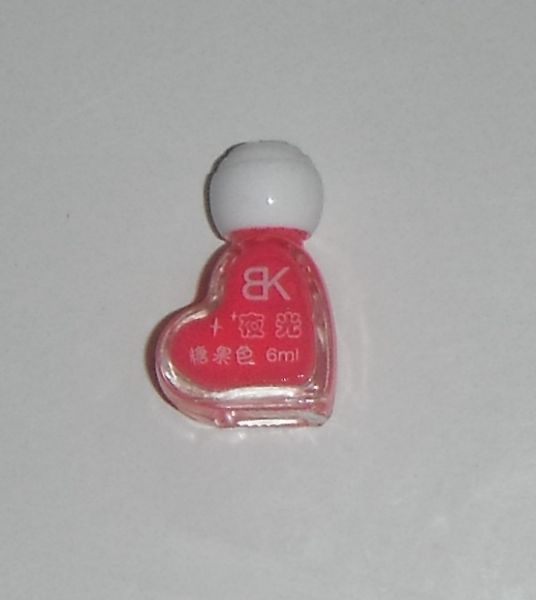 Esmalte BK  #12  Brilha na luz negra